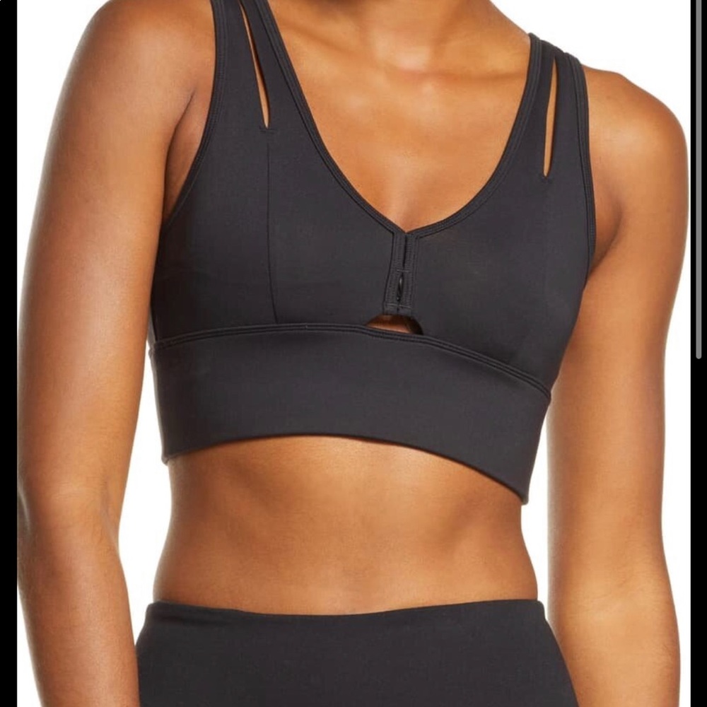 United Long Bra 🖤 alo yoga